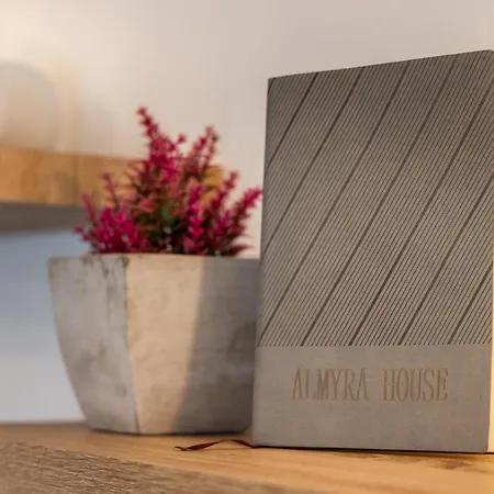 Almyra House Appartement