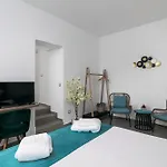 Almyra House Apartment *