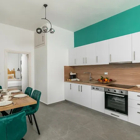 Almyra House Appartement