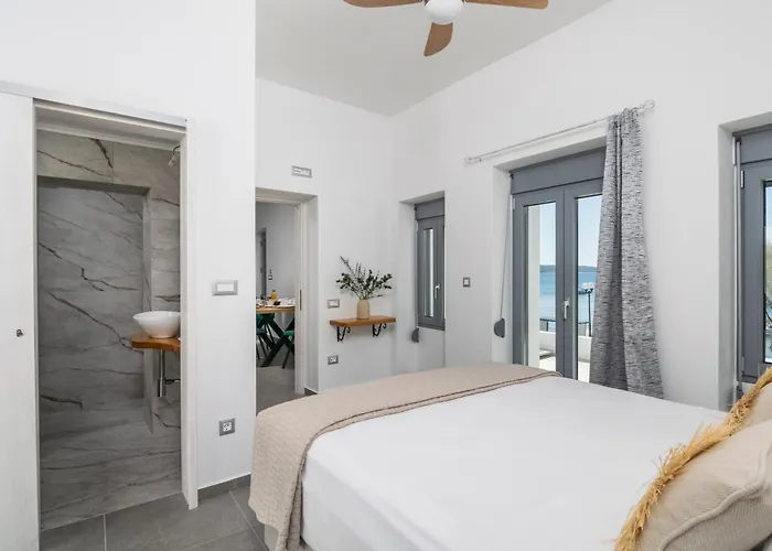 Lejlighed Almyra House